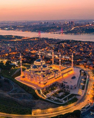 Istanbul_Turkey_021221A