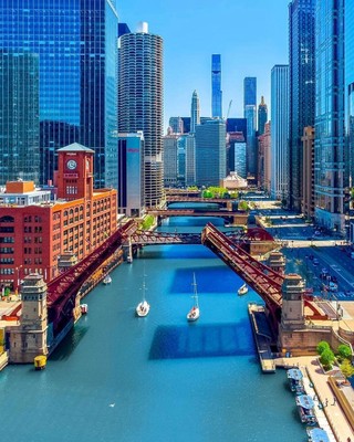 Chicago_Illinois_082122A