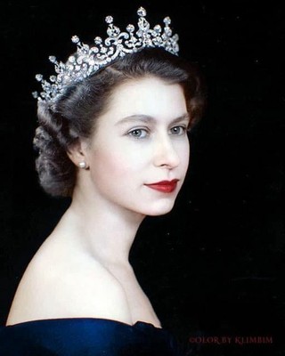 Queen Elizabeth II_090922A