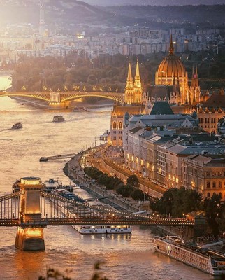 Budapest_Hungary_062522B