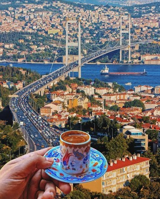Istanbul_Turkey_120120A