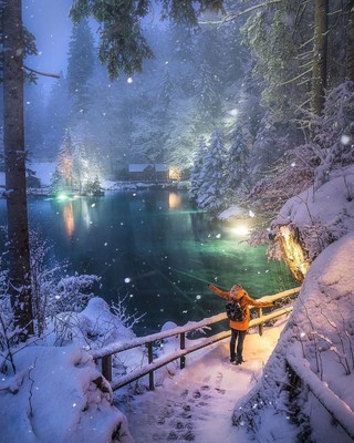 Blausee_Switzerland_061822A