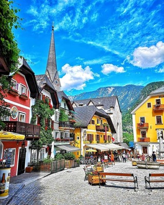 Hallstatt_Austria_032221A